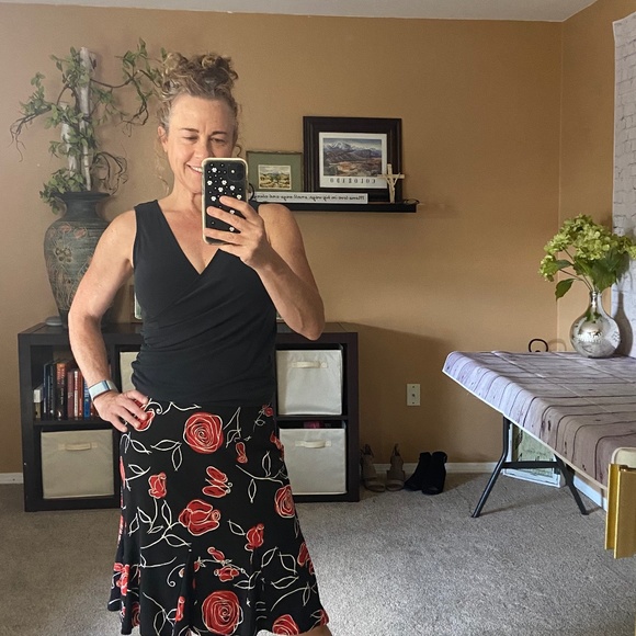 Loft Floral Skirt - Picture 4 of 13